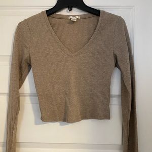 Long sleeve crop top